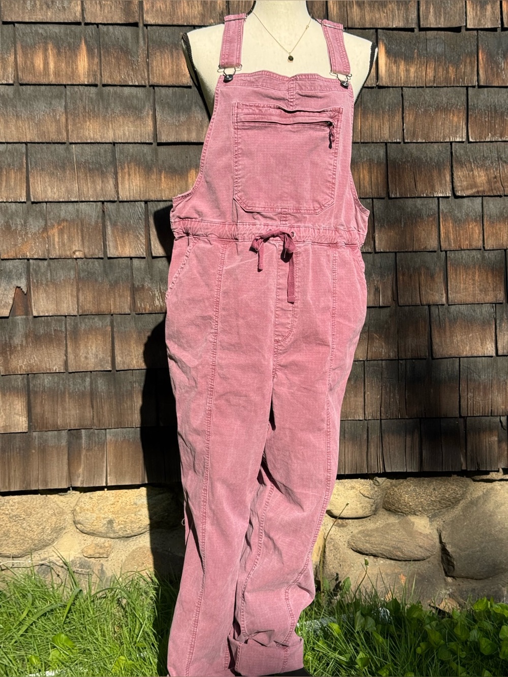 Duluth Trading Co. Women's Burgundy Overalls Workwear Utility Women's Large